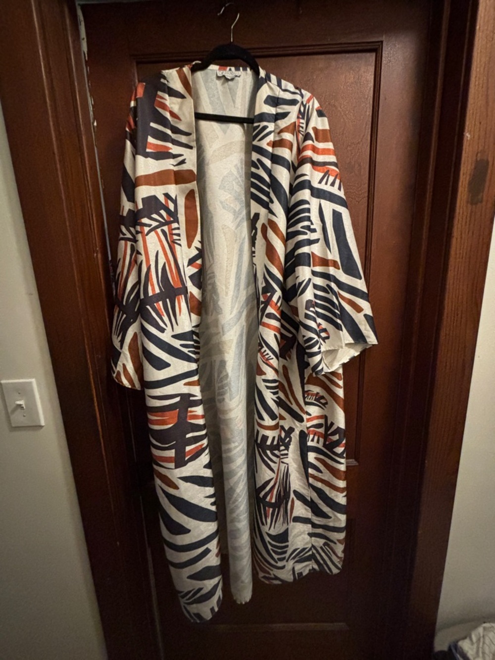 Diarrablu Open-Front Printed Kimono in Cream, Navy & Rust